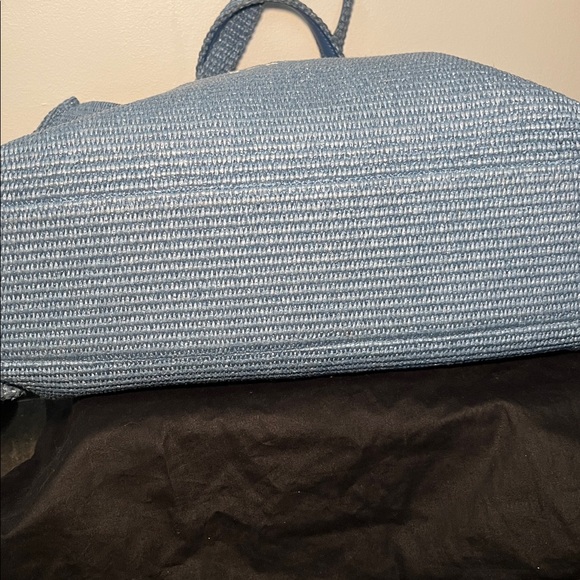 Large Givenchy Raffia Tote - Picture 3 of 10